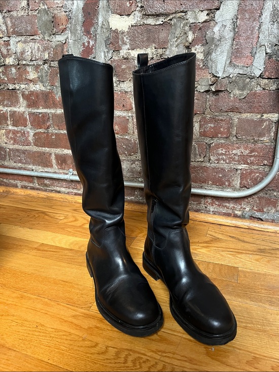 Vagabond Shoes - Vagabond Shoemakers Women's Freya Knee Boots Black